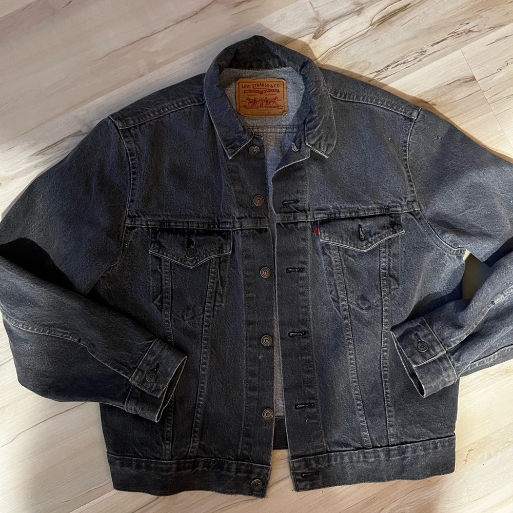 LEVIS denim jacket - Picture 2 of 2